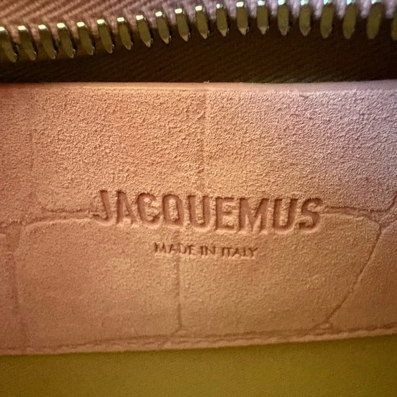 Jacquemus Turismo Small - Pink Suede - Picture 9 of 14